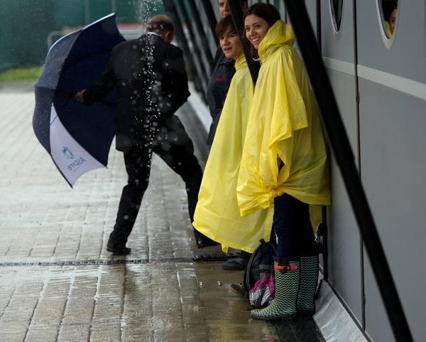 香港澳門研究生資料網(wǎng)站和女保安因暴雨遇難與女保安因暴雨遇難視頻