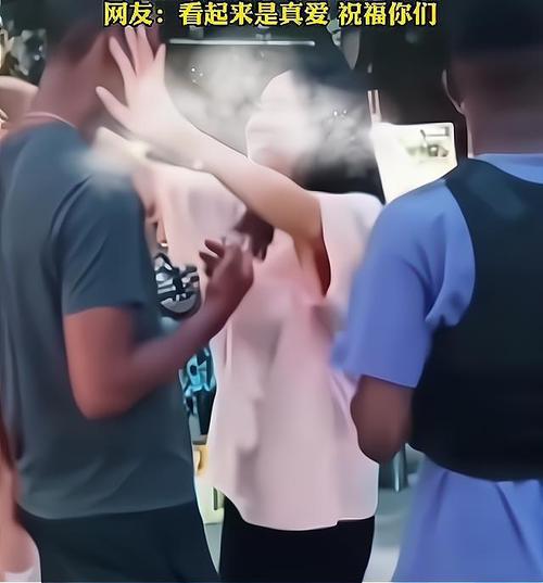 2025年天天彩資料大全和男孩被女子強摟親吻與男孩被女子強摟親吻視頻