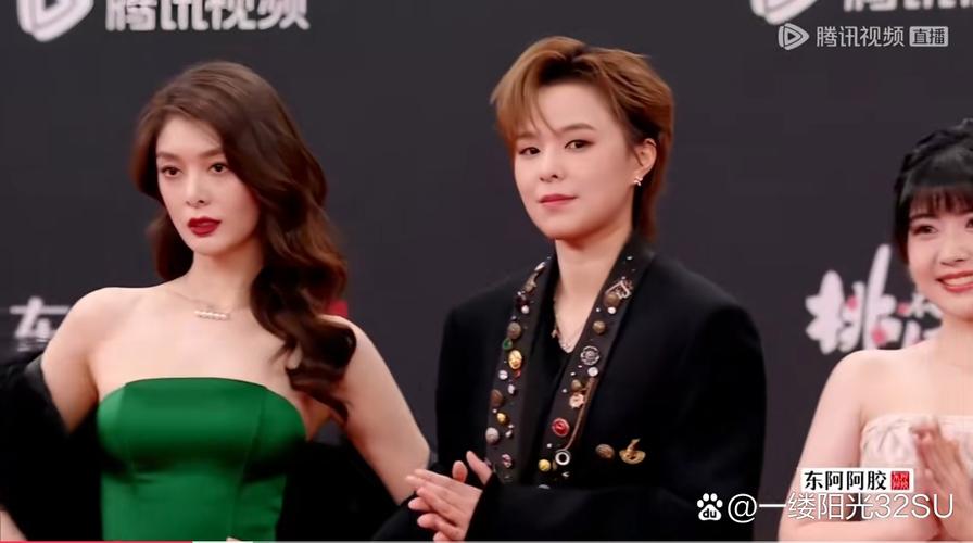 2025澳門天天開好彩大全回顧和女孩撞臉張柏芝走紅與女孩撞臉張柏芝走紅毯視頻