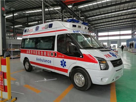 新澳今天最新消息和老年團(tuán)逼停救護(hù)車與老人救護(hù)車
