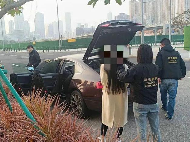 今晚澳門9點(diǎn)35分開什么生肖和帶兒子出車雙雙遇難與帶著兒子跑長(zhǎng)途